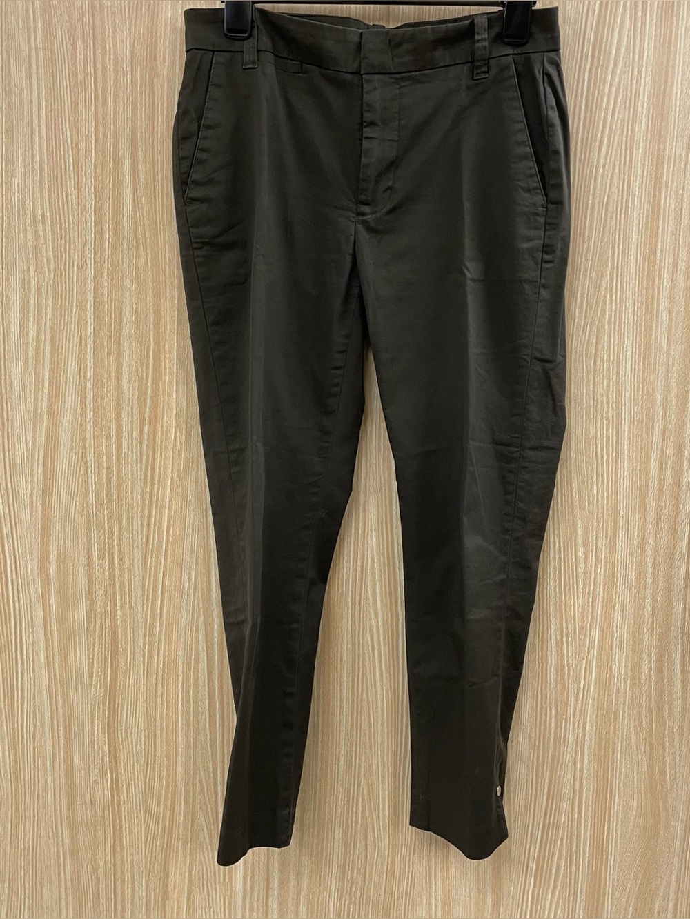 Vince green pants size 4